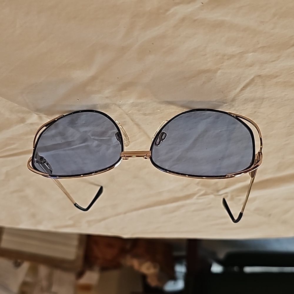 Looking Glass Vintage Sunglasses